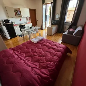 Pantone Cremisi-seregno Center Appartamento