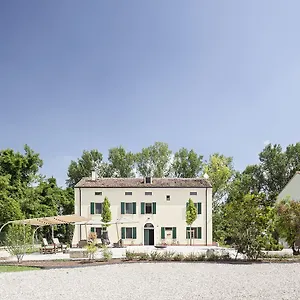 Cascina La Goliarda Hostel